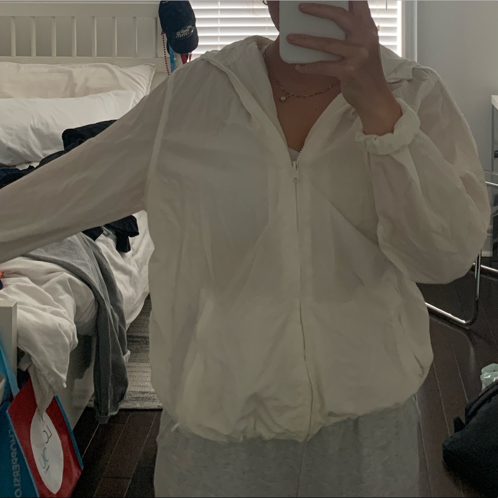 Brandy Melville Windbreaker